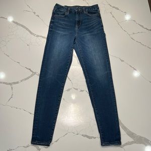 American Eagle Curvy Hi-Rise Jegging - Next Level Stretch- Size 4 Reg
